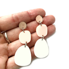 Load image into Gallery viewer, Orbits Earrings White and Rose
