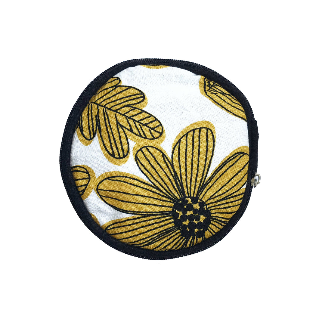 Round Jewellery Roll in Yellow Flower Linen - Mikmat Designs